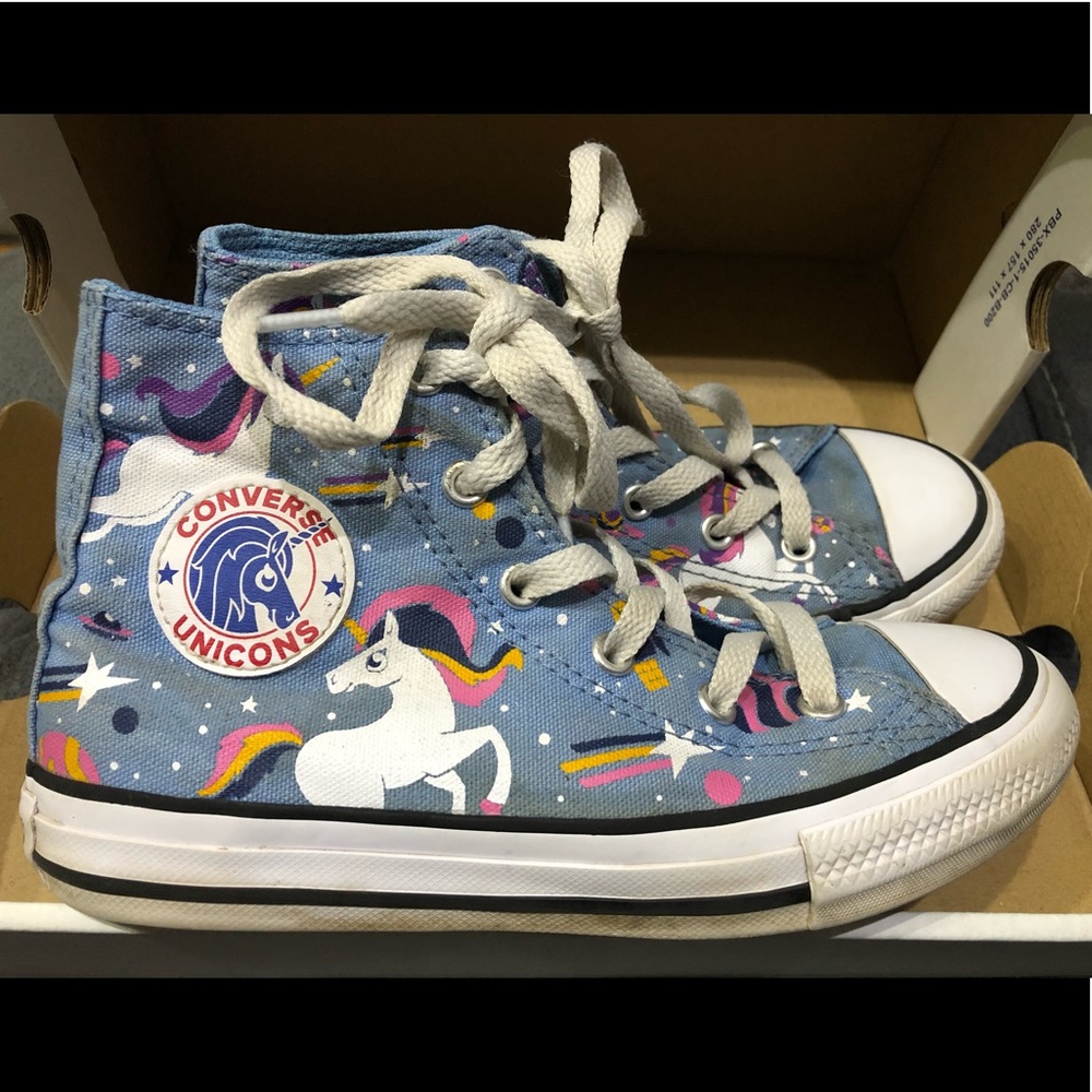 Converse Unicorns Youth Size 1 EUC Shoes w/box